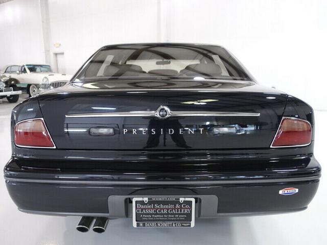 90年代最豪华日产presidentsovereignluxury配45升v8引擎