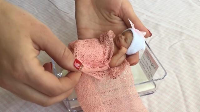 世界上最小的女婴儿图片