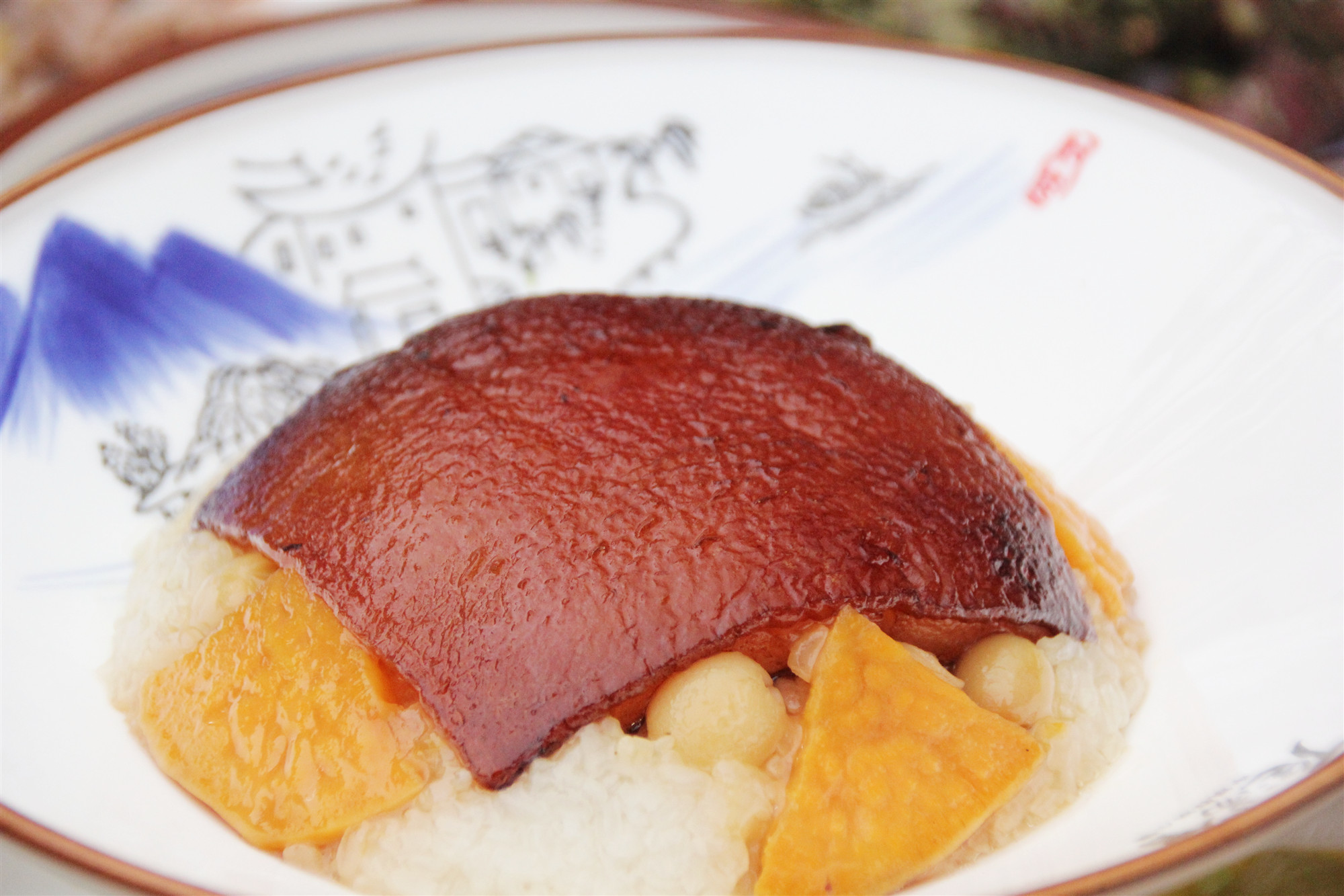 西安开车4小时,钻进秦岭深处一山村,就为吃28道过年菜,值吗?