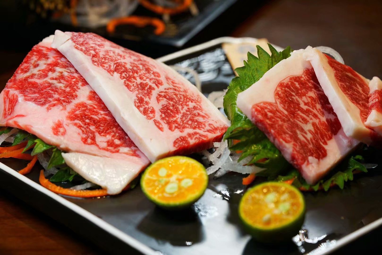 大人气"选手"都是必点之一,各种牛肉也是不能停,惊喜的卡卢比,雪花纹