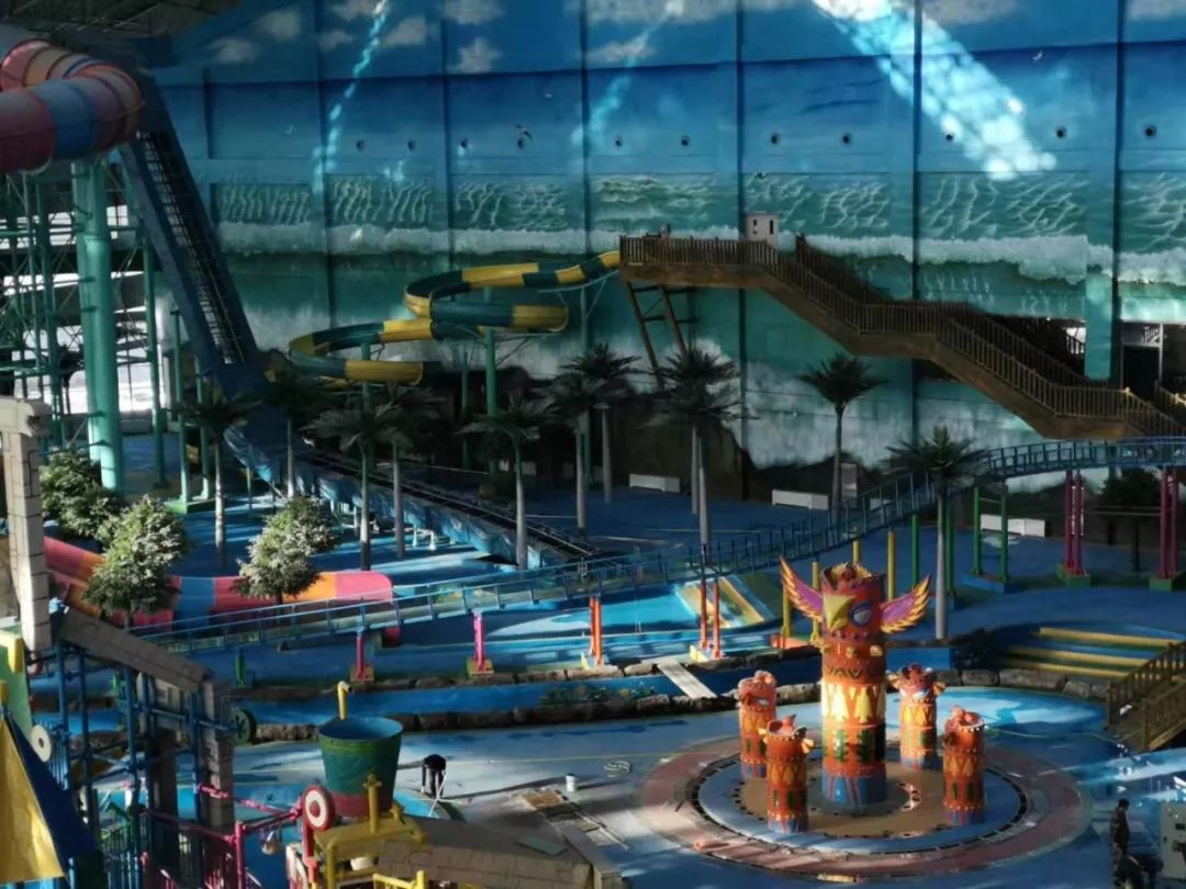 鹤岗水上乐园元旦盛装启幕
