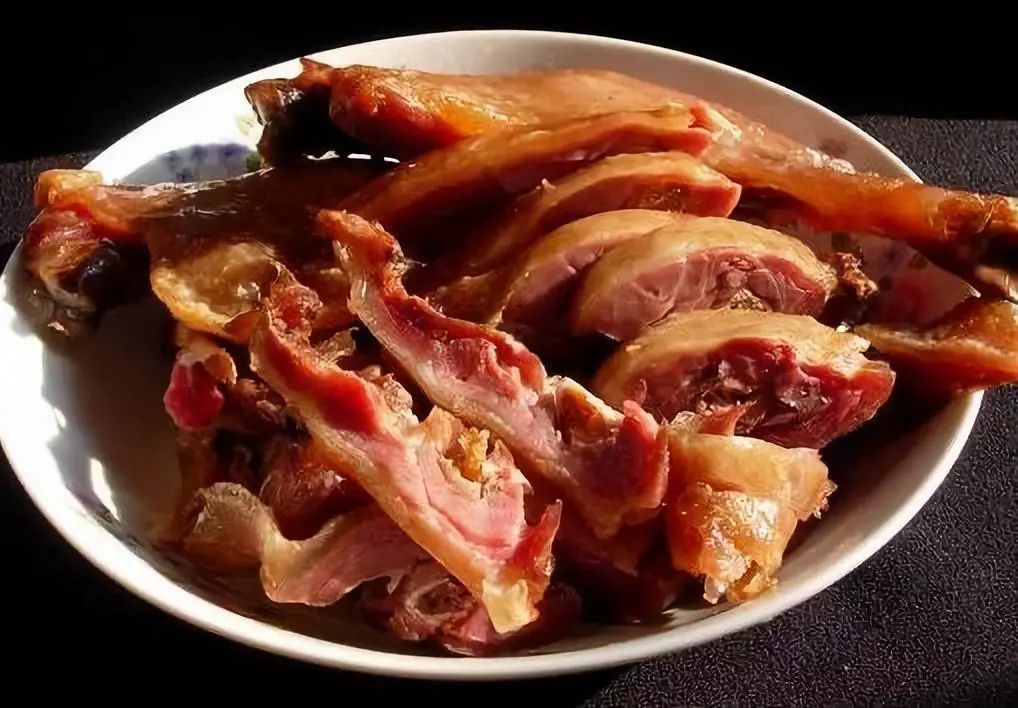 舌尖上的仁化长江降霜冻腊鸭远飘香