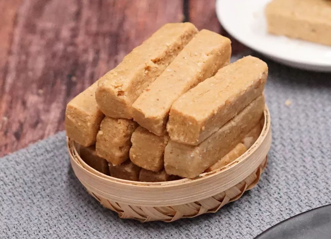传统美食 ▎传承百年手工技艺的酥糖,酥香不腻,入口即化_金束鹿