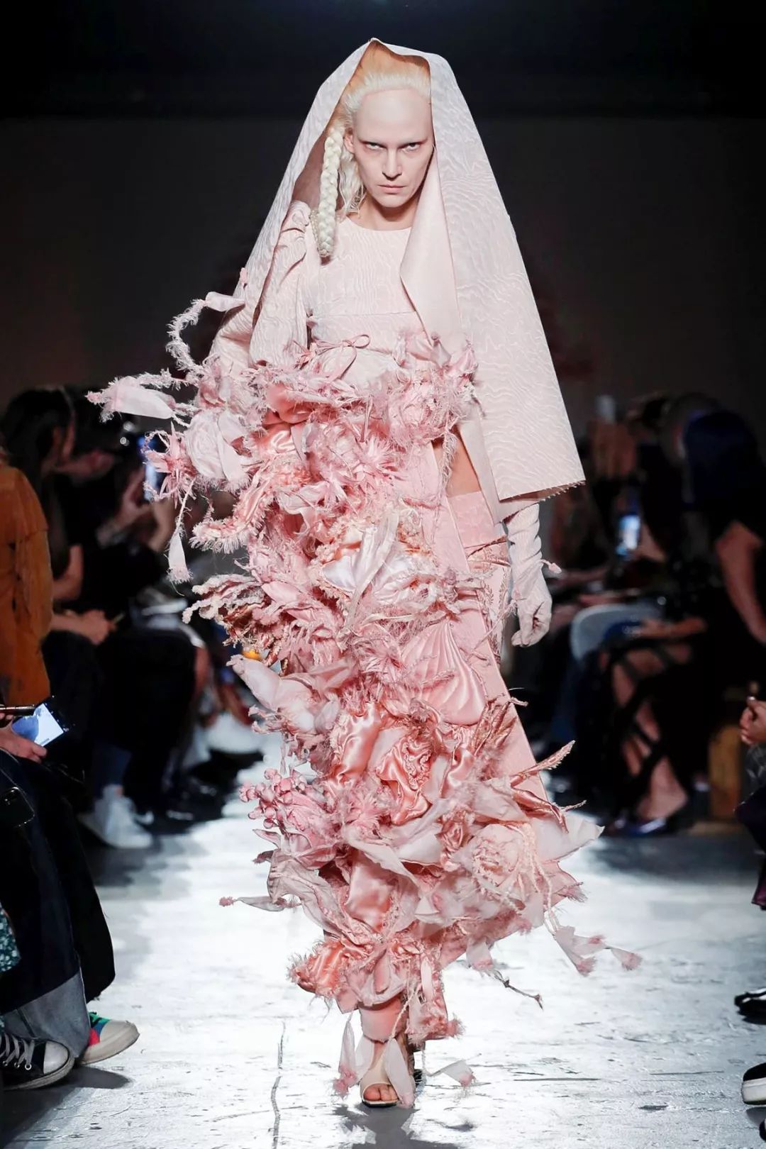 宗教风服装设计宗教文化与时尚服饰擦出的火花