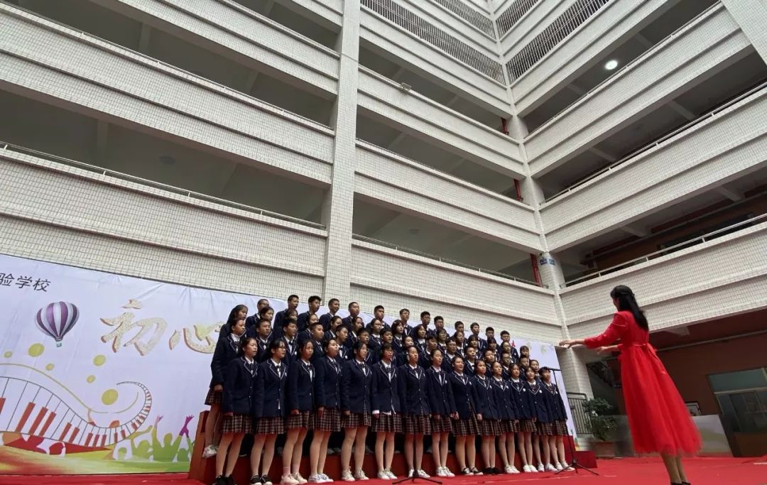 不忘初心,祝碧华实验越来越好end撰 稿:郑 霓,朱思莹摄 影:谢伟龙