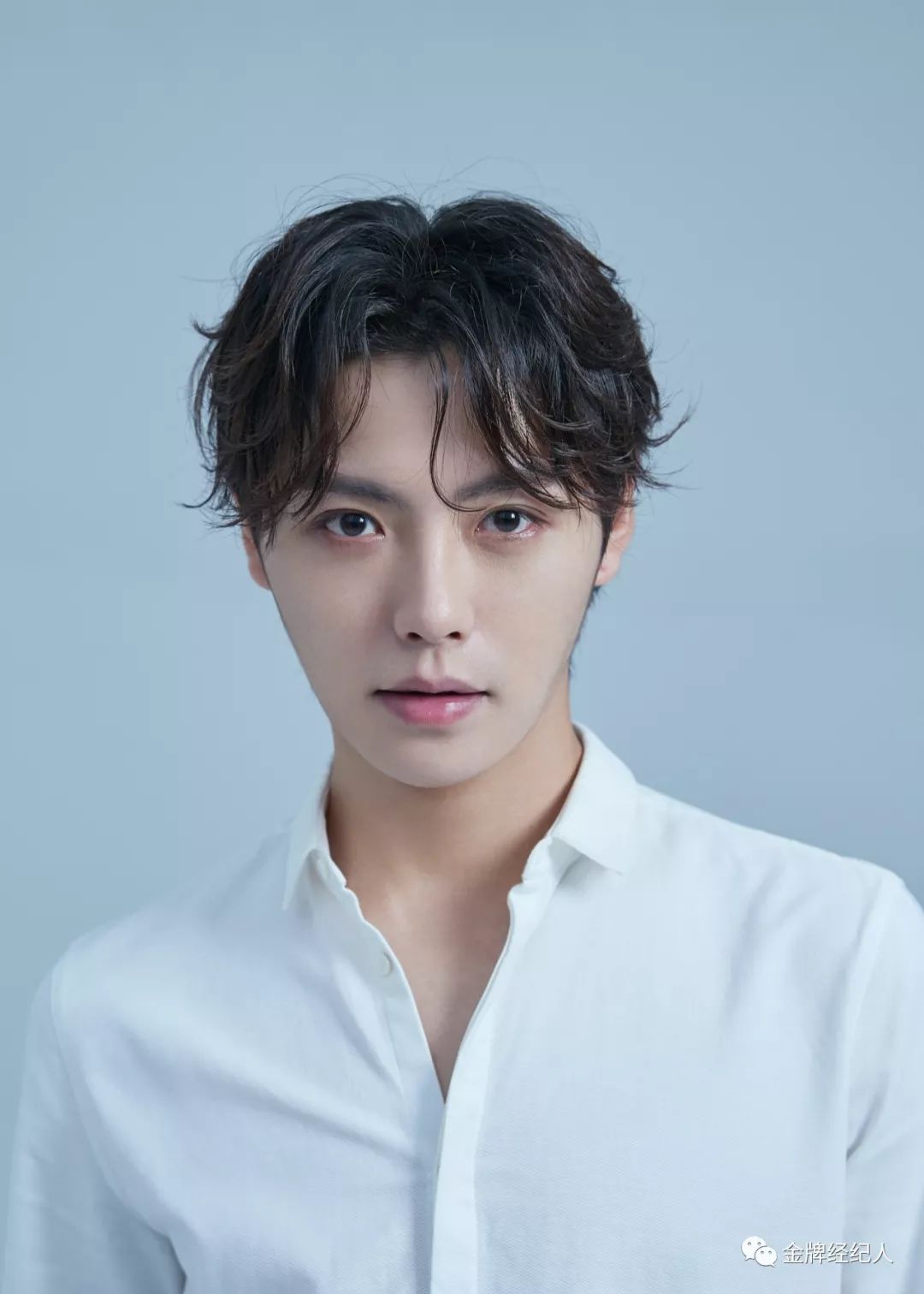 肖宇梁说自己是一个「喜欢想象,但生活很平凡的人」