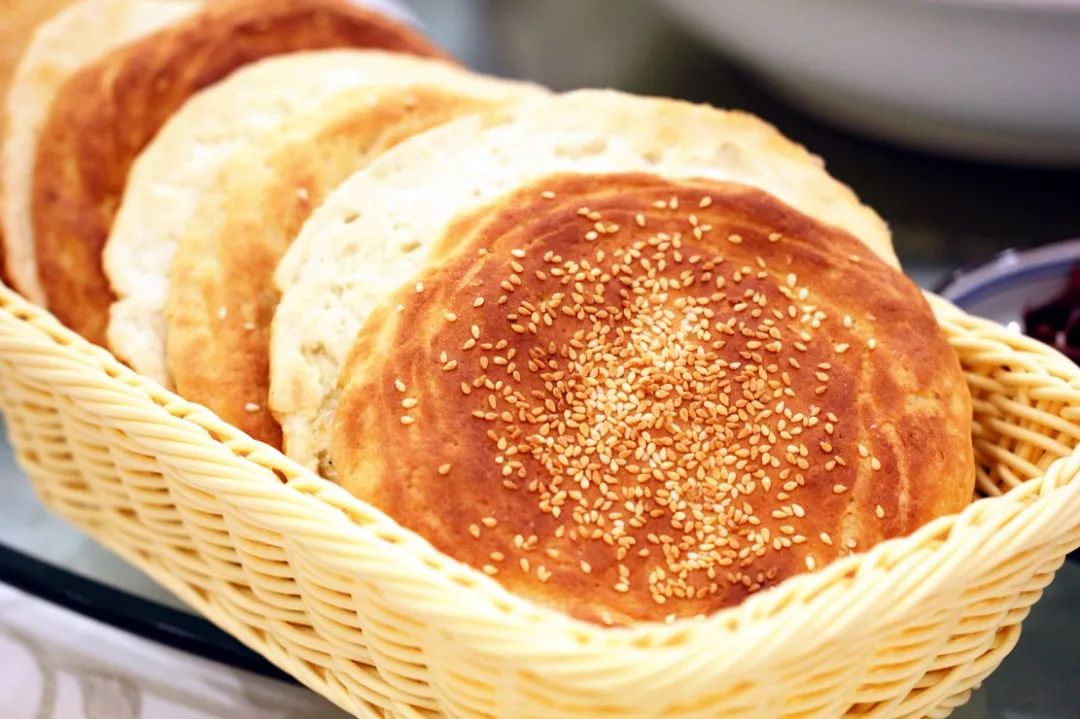 武大郎烧饼 特意从山东聘请来 专业做烧饼20多年的师傅 做出来的烧饼