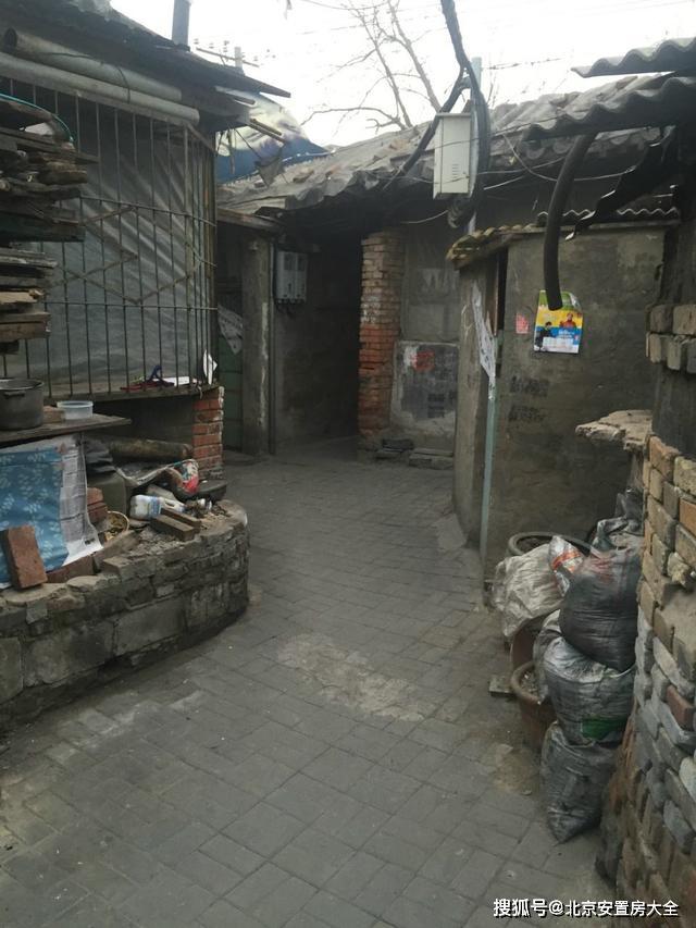 上图就是一个北京南城的平房区,这个地方显然并没有北京胡同的"肌理"