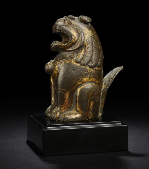 唐代 铜鎏金狮子著录:《金之美》饕餮中国古代艺术展,页39