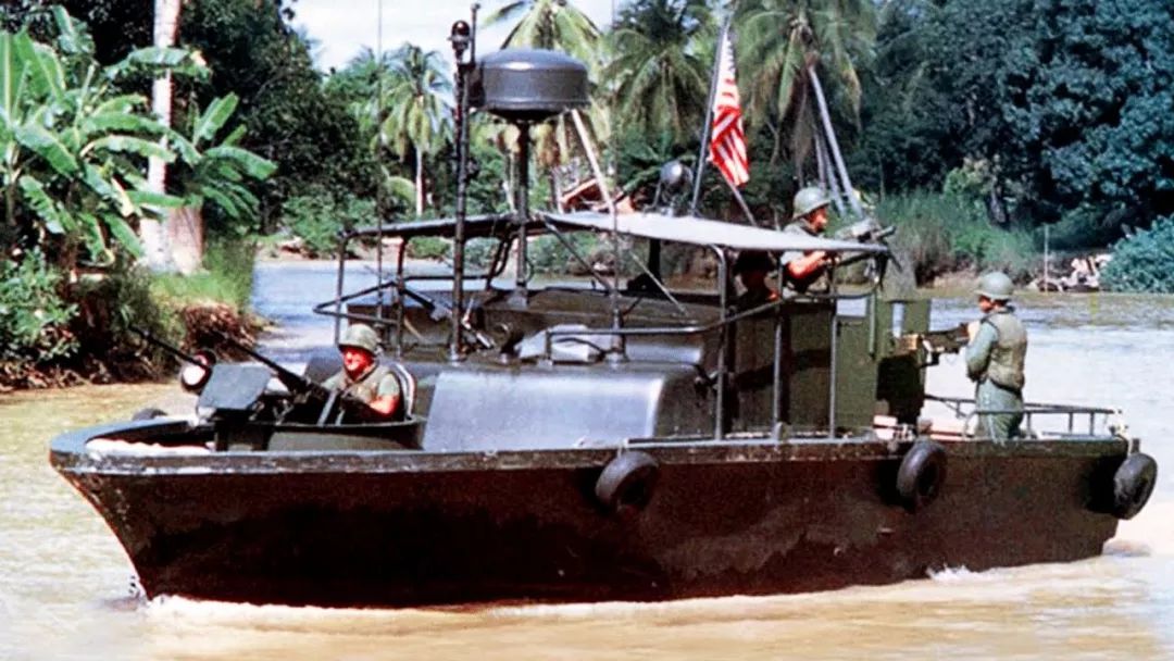 boat riverine,也就是内河巡逻艇,许多老兵更愿意将pbr解释为proud