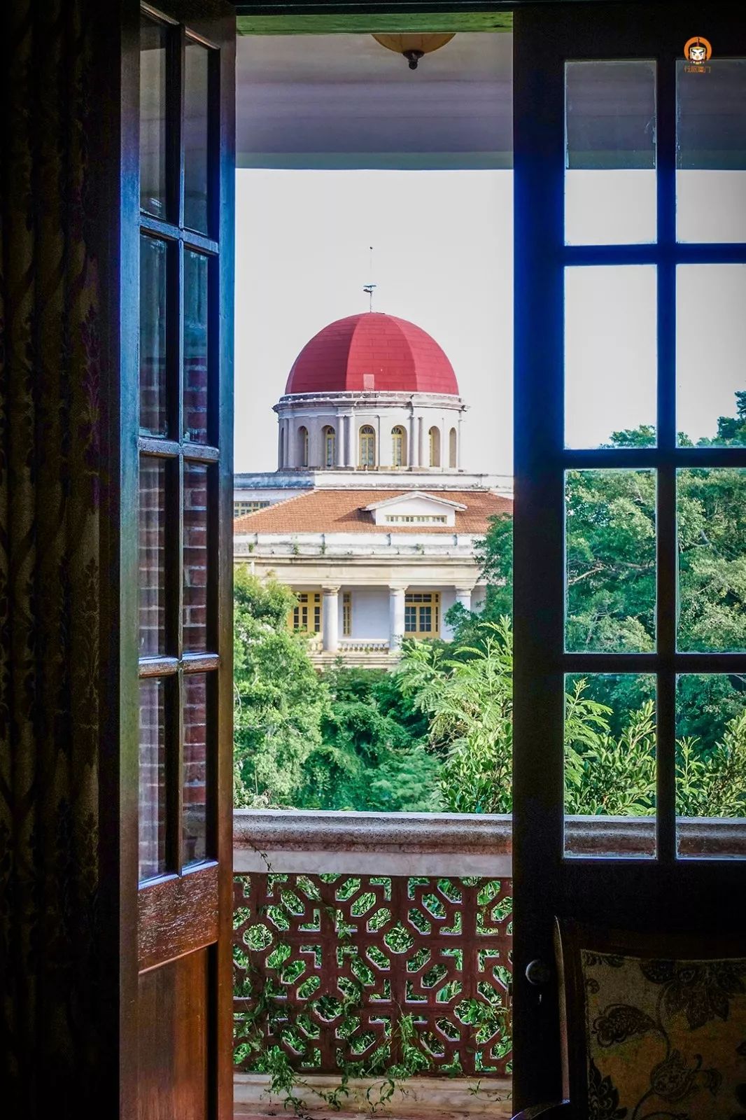 厦门时光旅游故事 | 鼓浪屿的红圆顶,真的有"八卦",这座建筑背后的