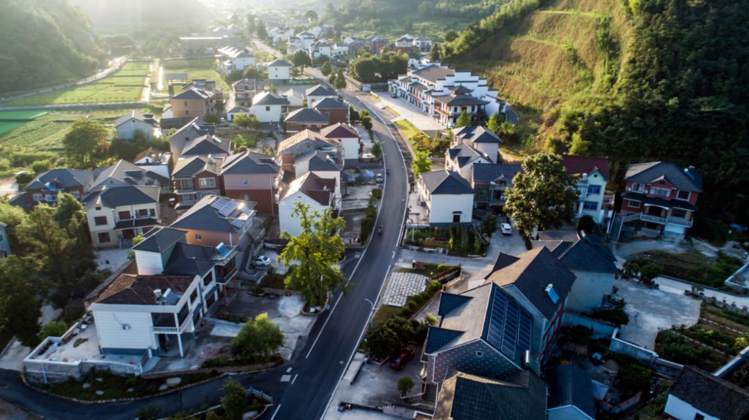 四好农村路丨疏通"毛细血管"畅通"大动脉",为美丽幸福新临安插上腾飞