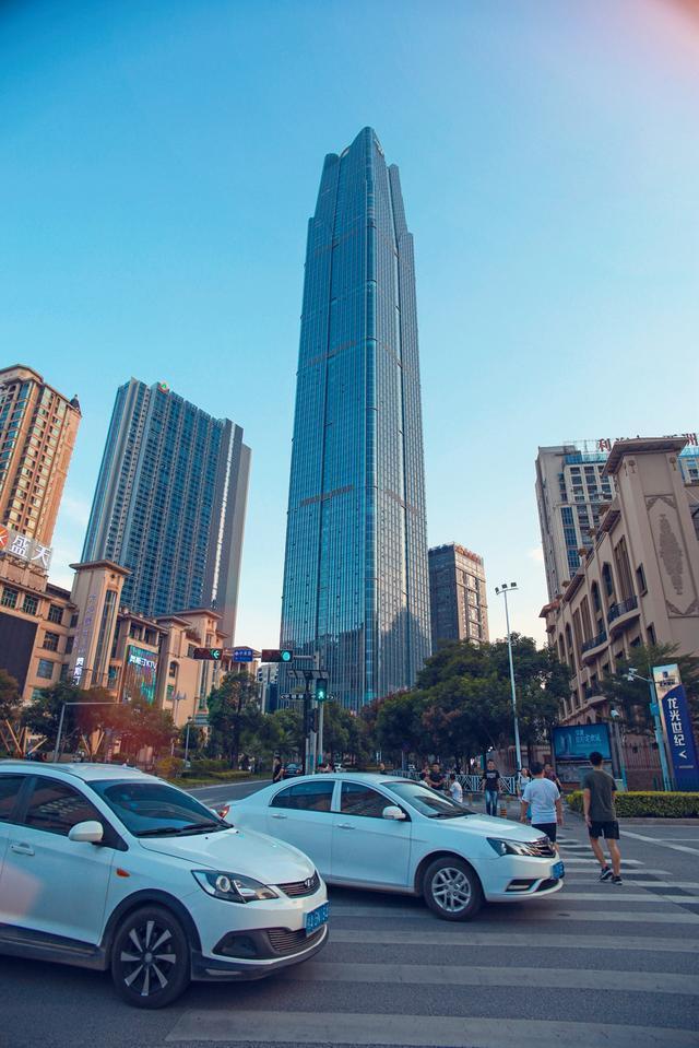 一天天"长高"的南宁