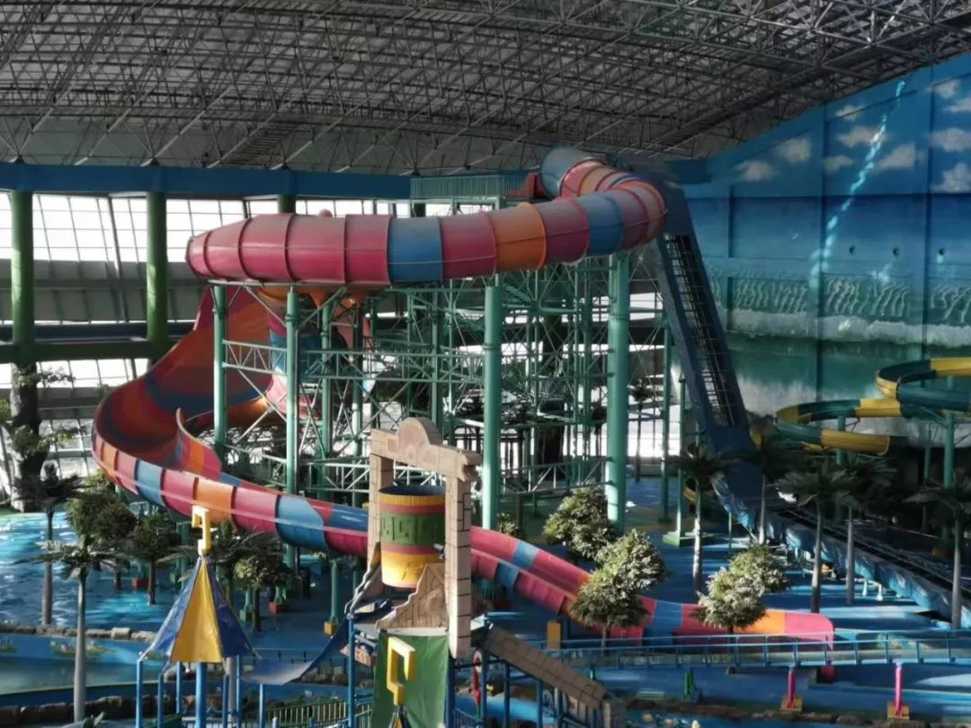 鹤岗水上乐园元旦盛装启幕