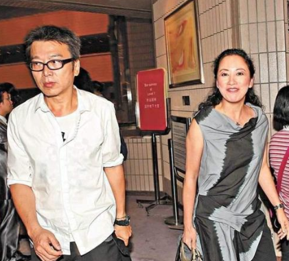 67 最矮港姐冠军,嫁大11岁丑老公被抛弃,现在二婚嫁给爱情_谢宁