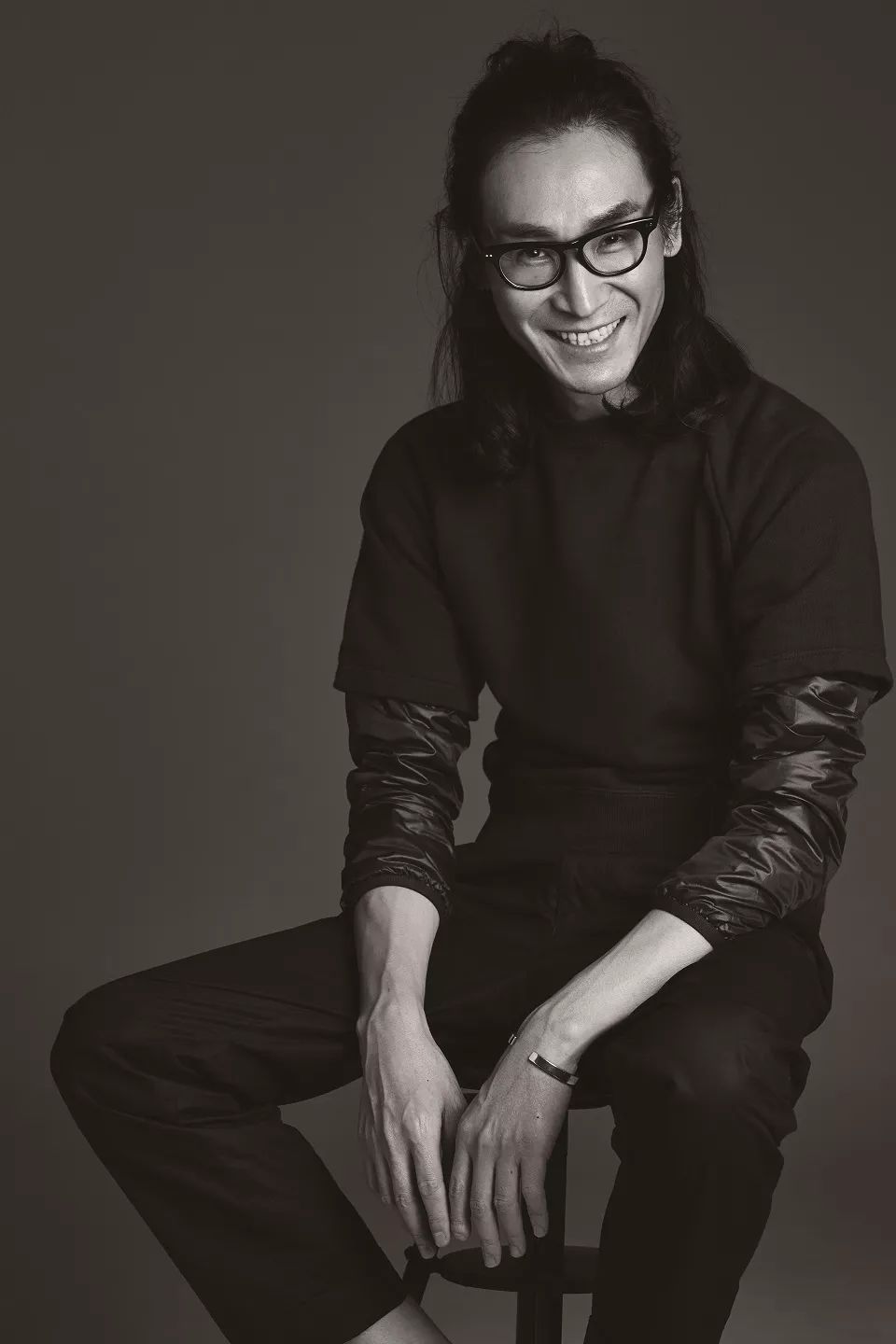 作为成都最有影响力的设计师之一,殷九龙参与了超过 500 个项目的设计