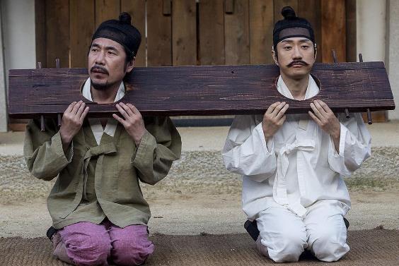 古代被流放的人很多,尤其是那些文人墨客,比如一封朝奏九重天,夕贬