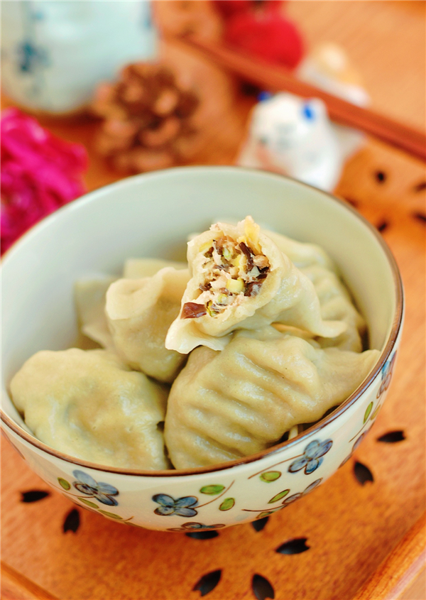 猪肉蒜黄木耳馅饺子