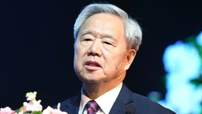 前铁道部长傅志寰中国暂时无法开发出时速500公里高铁