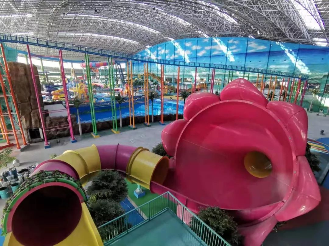 鹤岗水上乐园元旦盛装启幕