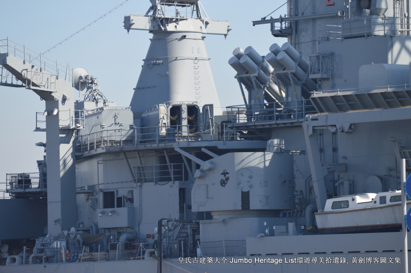 1981年,里根政府的海军部长小约翰莱曼面提出了著名的"六百艘舰队计划