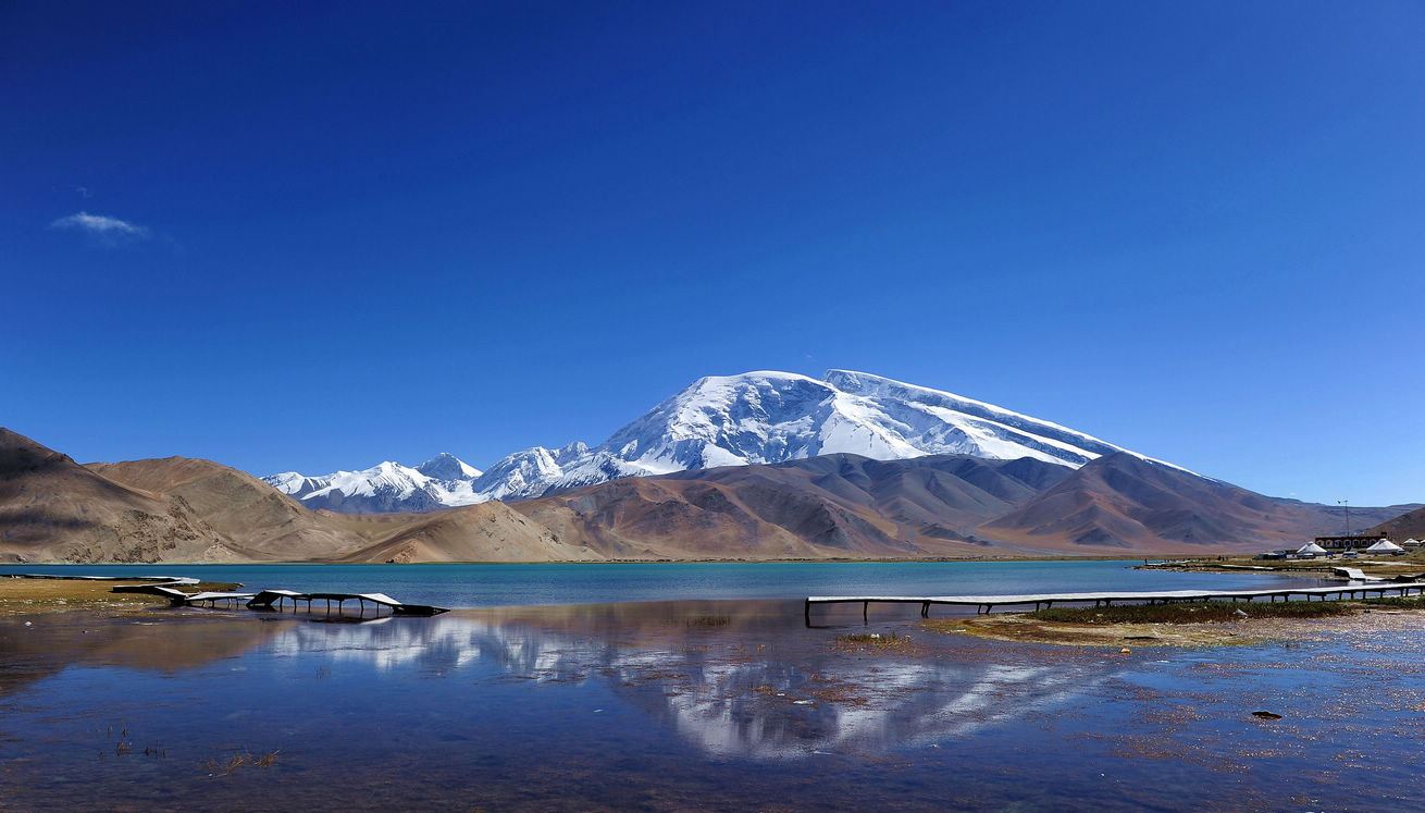 新疆昆仑山景区图片