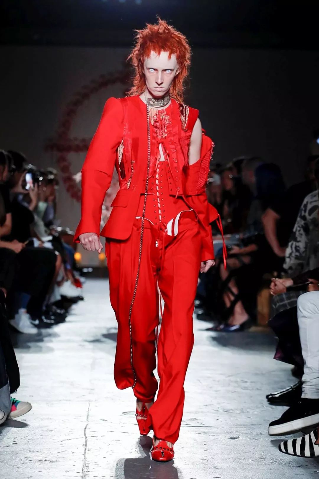 宗教风服装设计宗教文化与时尚服饰擦出的火花