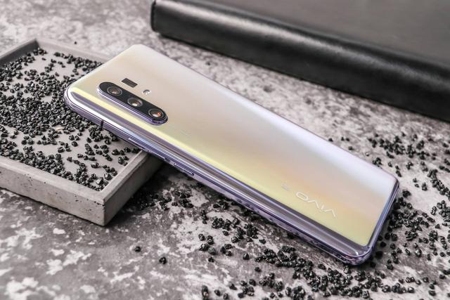 可以拿在手中的天文望远镜vivox30pro上手体验