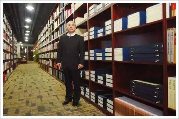 中国第一赌神:三场豪赌,为他换来5200亿!