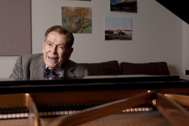 钢琴大师阿贝西蒙去世曾被誉为被誉为钢琴家中的钢琴家