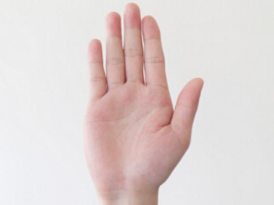 拥有这三种形状的手掌财气爆发家庭脱贫致富