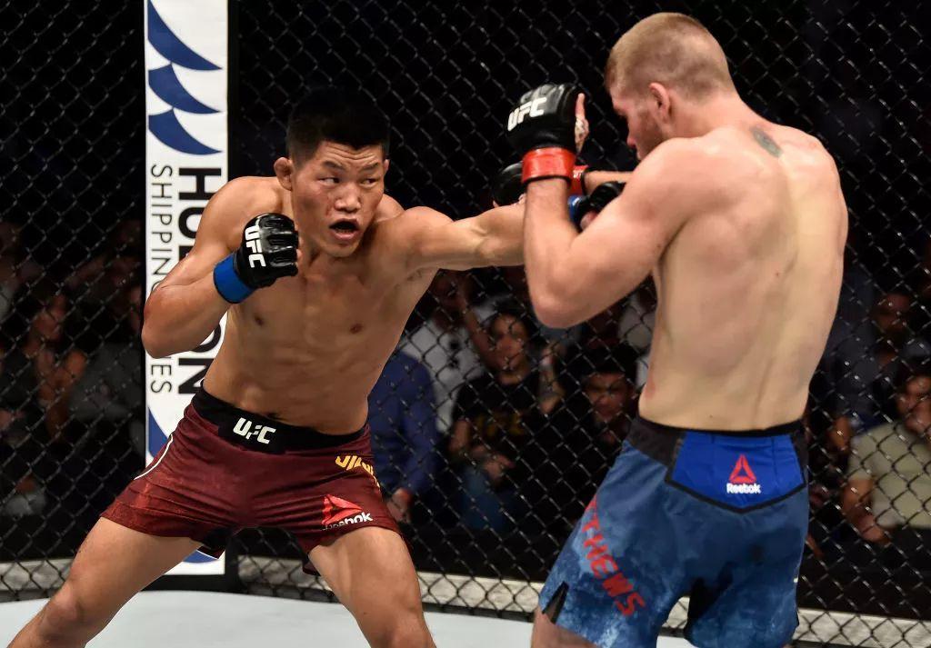 李景亮杀入ufc前十五,成该级别亚洲一哥!