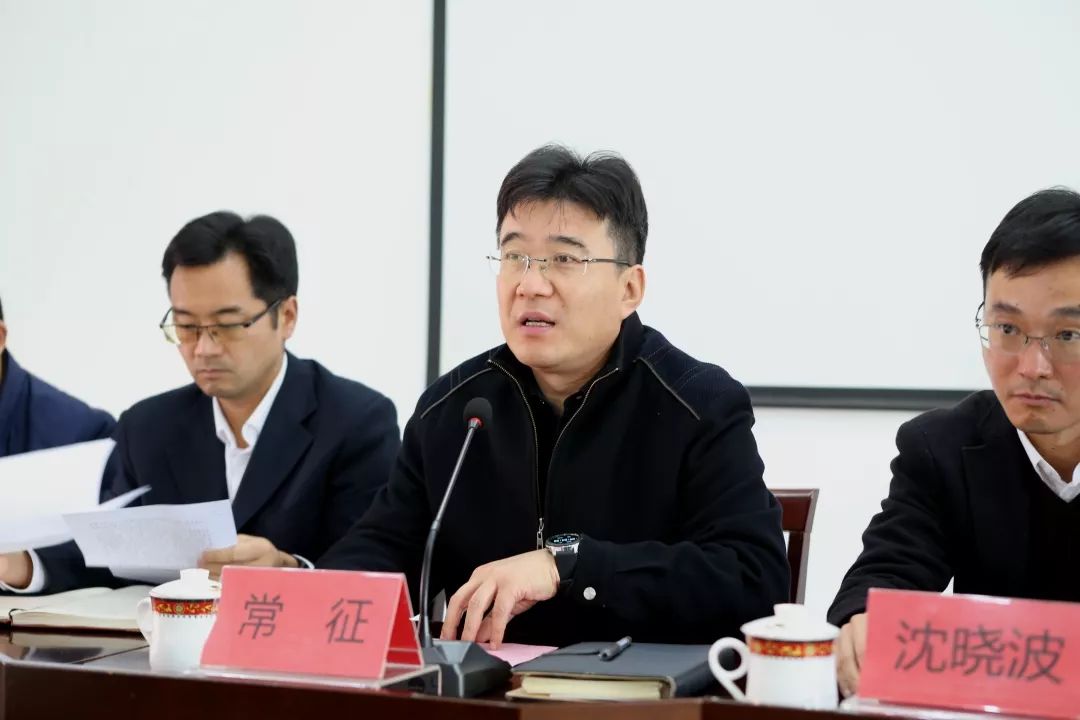 园党工委副书记,镇党委副书记,镇长沈晓波宣读市政府撤销厚生,久生村