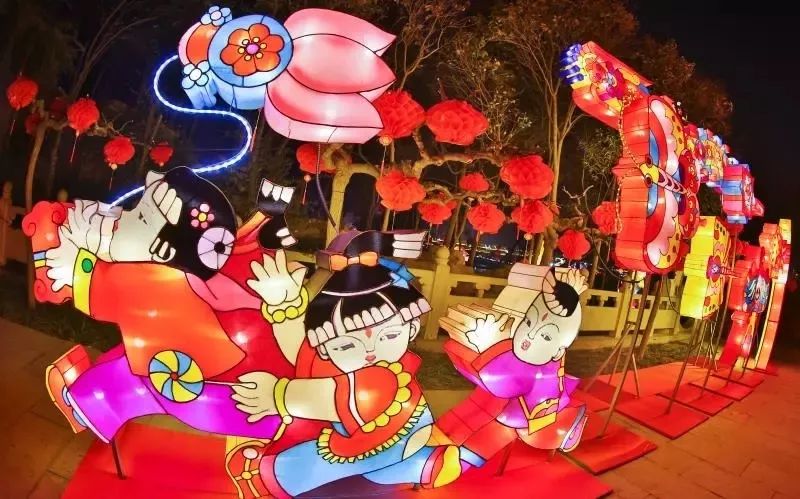 古都开封赏灯寻找消失已久的年味儿