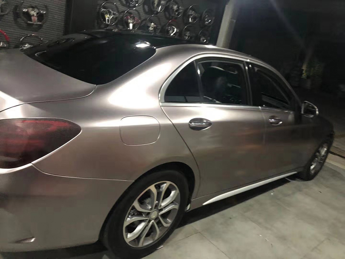 车贴膜,小编今天给大家推出的是全网最新的奔驰车身改色膜电光战斗灰