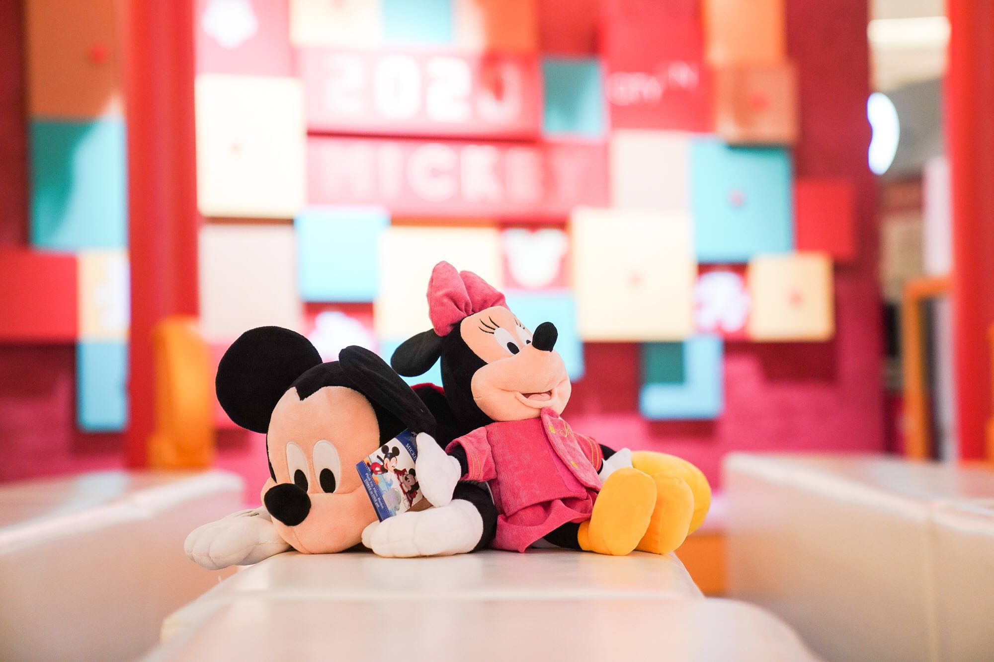 迪士尼米奇主题展"鼠于你的2020启幕 熙地港新春熙乐会邀你解锁熙乐