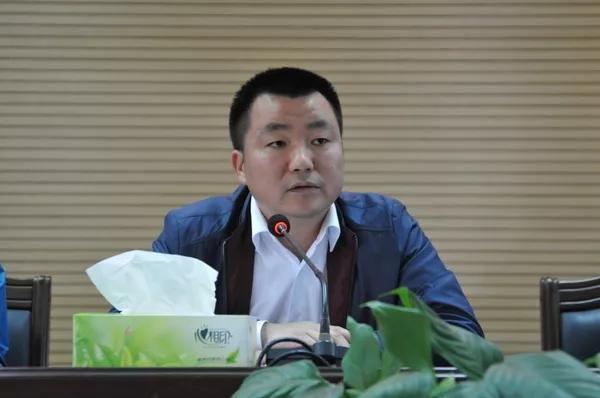 校长朱方武对老师们提希望会上,胡勇和丁奎林老师分享了自己在常外