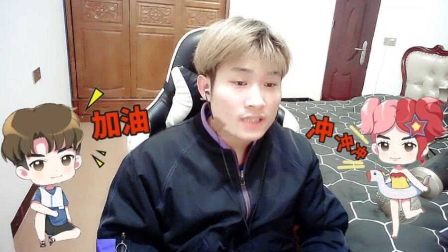 对超玩会的支持程度,说起原ag超玩会队员梦泪更是韩跑跑的偶像兼好友