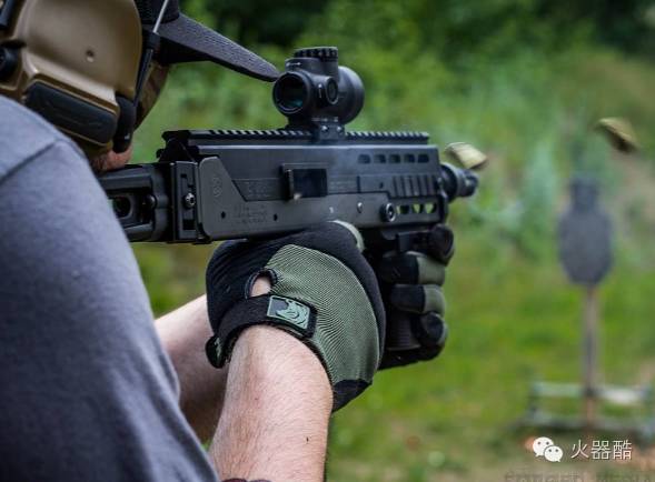 【黑叔叔最爱】mac-11冲锋枪