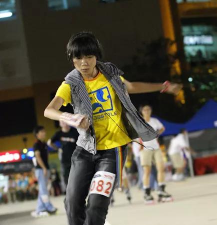 米高冠军之首战便震惊轮滑届的陈晨