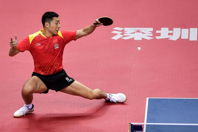 原创技术分析许昕侧身正手弧圈球谈乒乓球侧身正手拉斜线的难点