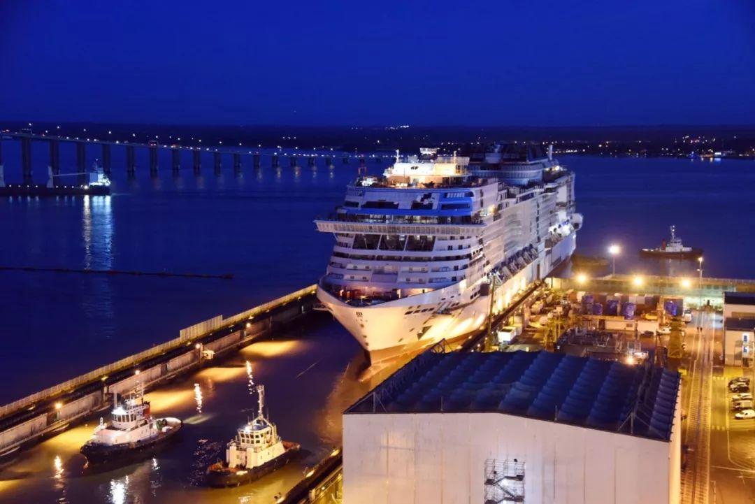 msc地中海邮轮为msc地中海华彩号举行浮水仪式一个月内连庆三大重要