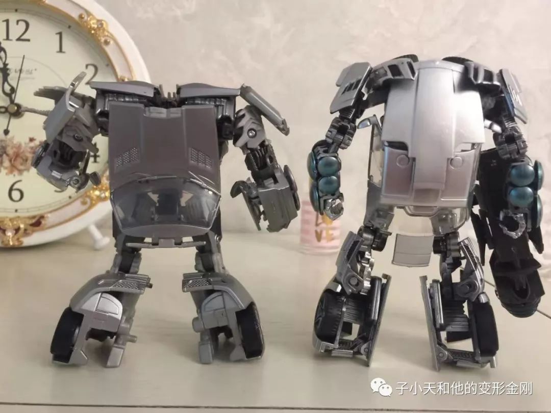 评玩具子小天硕函测评变形金刚ss51d级声波有银漆的声波