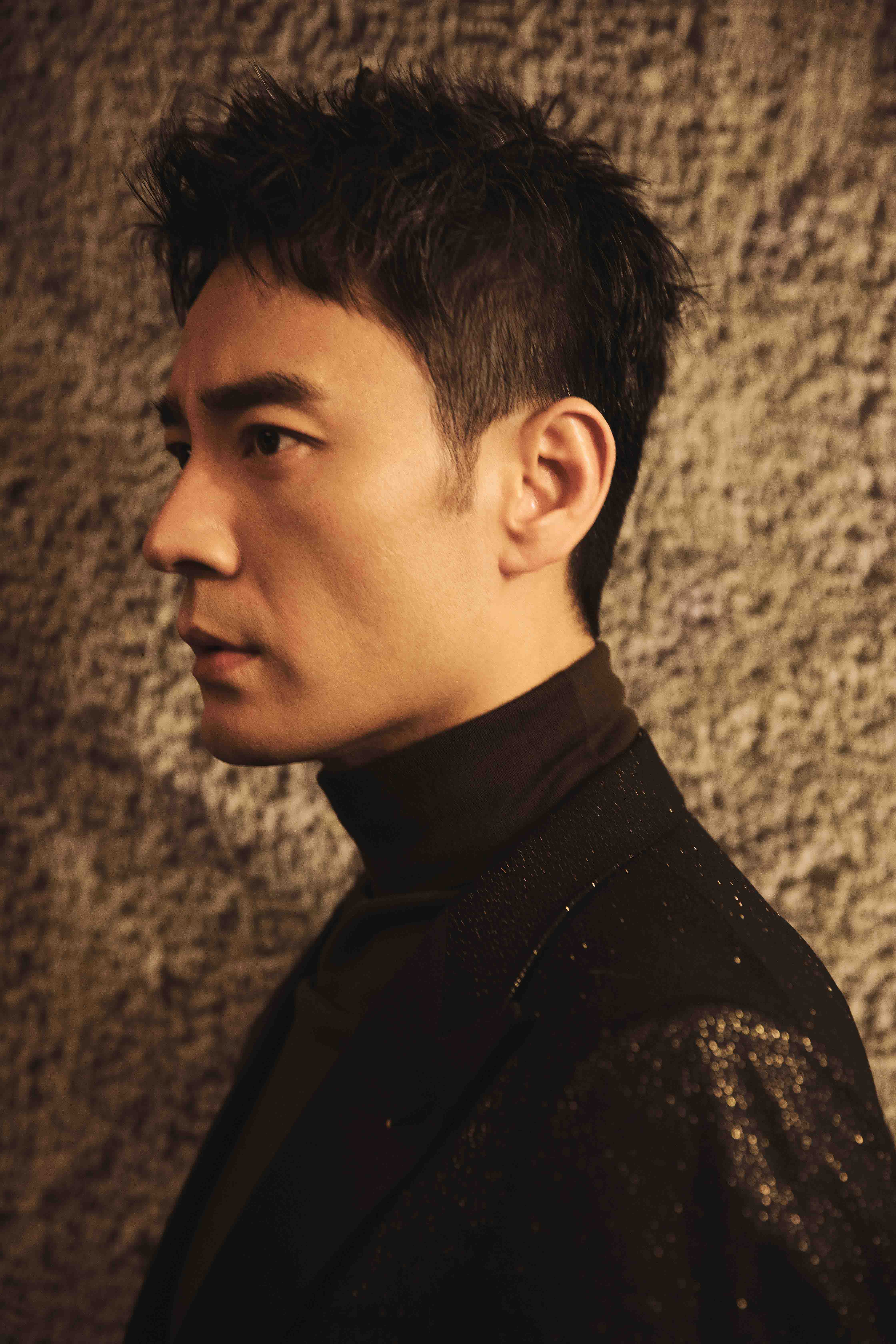 李光洁亮相骨朵影视盛典获封年度口碑男演员