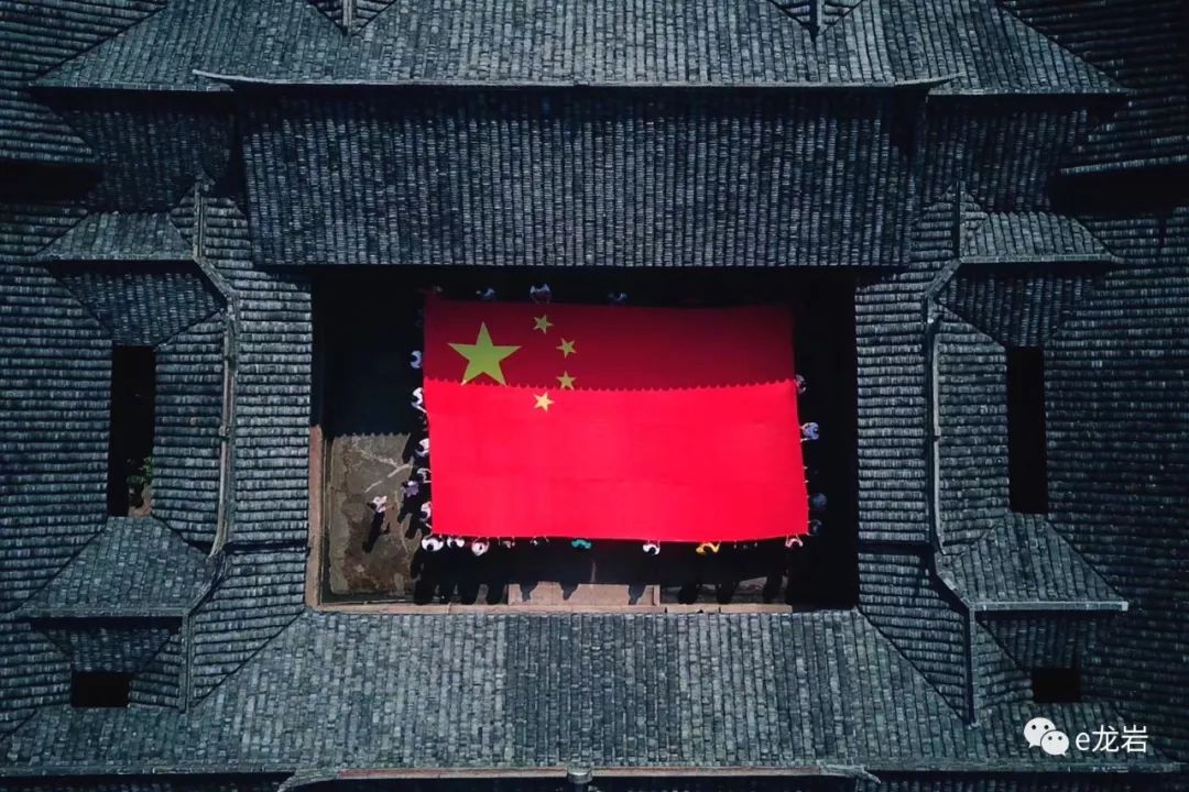 级市)第35名······这些荣誉无不在诠释闽西人民的辛勤奋发之路