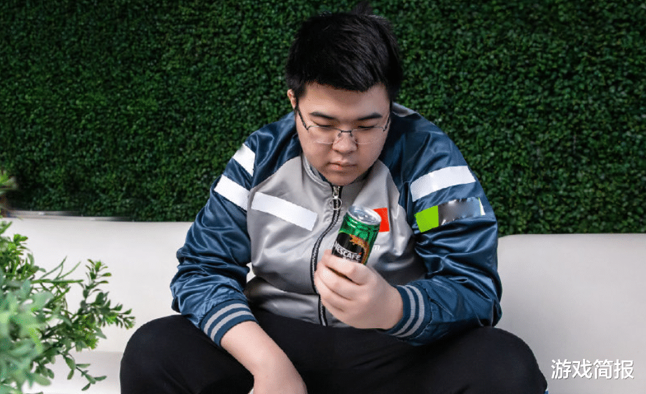 最近的黄金大奖赛上,4am的队员们也是重新找回了状态