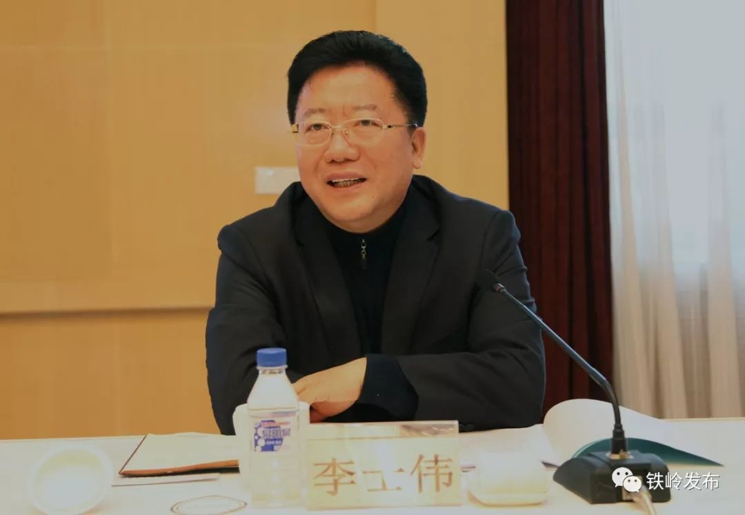 【时政】李士伟在全市瞪羚企业座谈会上强调  坚持以新发展理念为引领