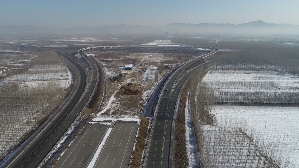 京秦高速遵秦段开工迁西人以后出行更方便