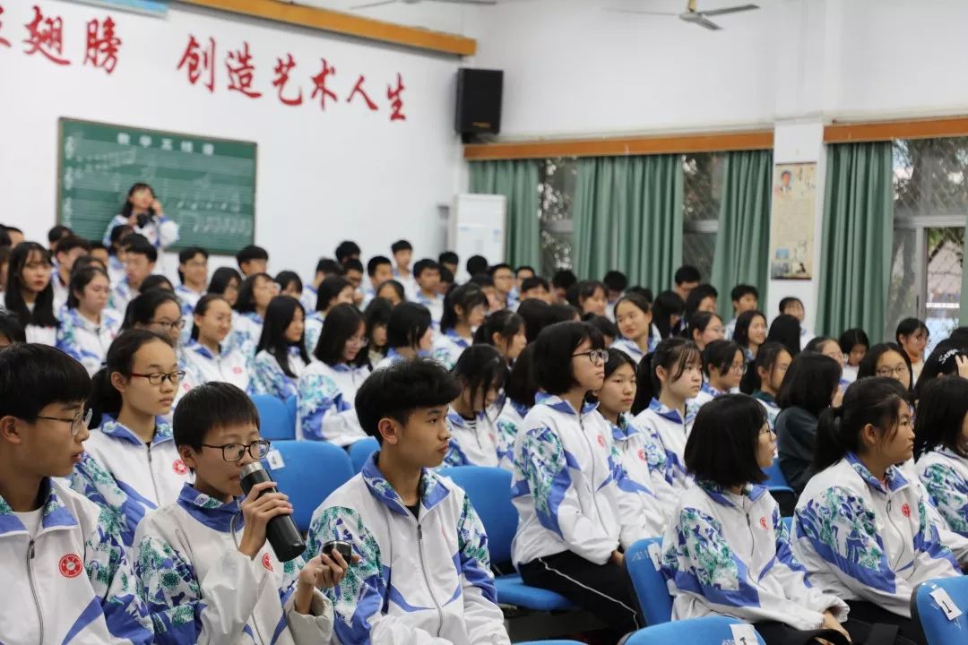 安全伴我行和美你我他下蓬中学教育集团总校举办首届和美宿舍评比大赛