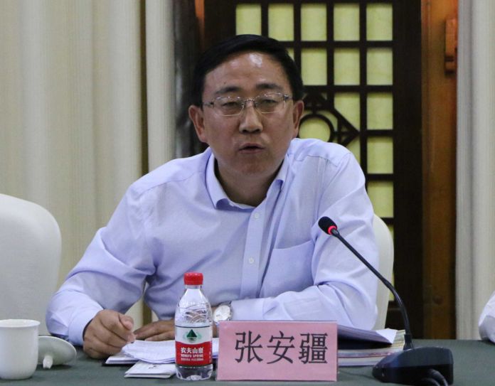 今年10月他已调任重庆市渝中区委副书记,副区长,代区长